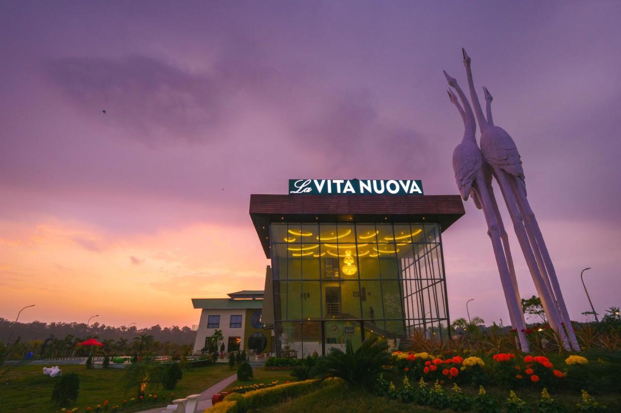 La Vita Nuova Resort Shaugaon Kültér fotó