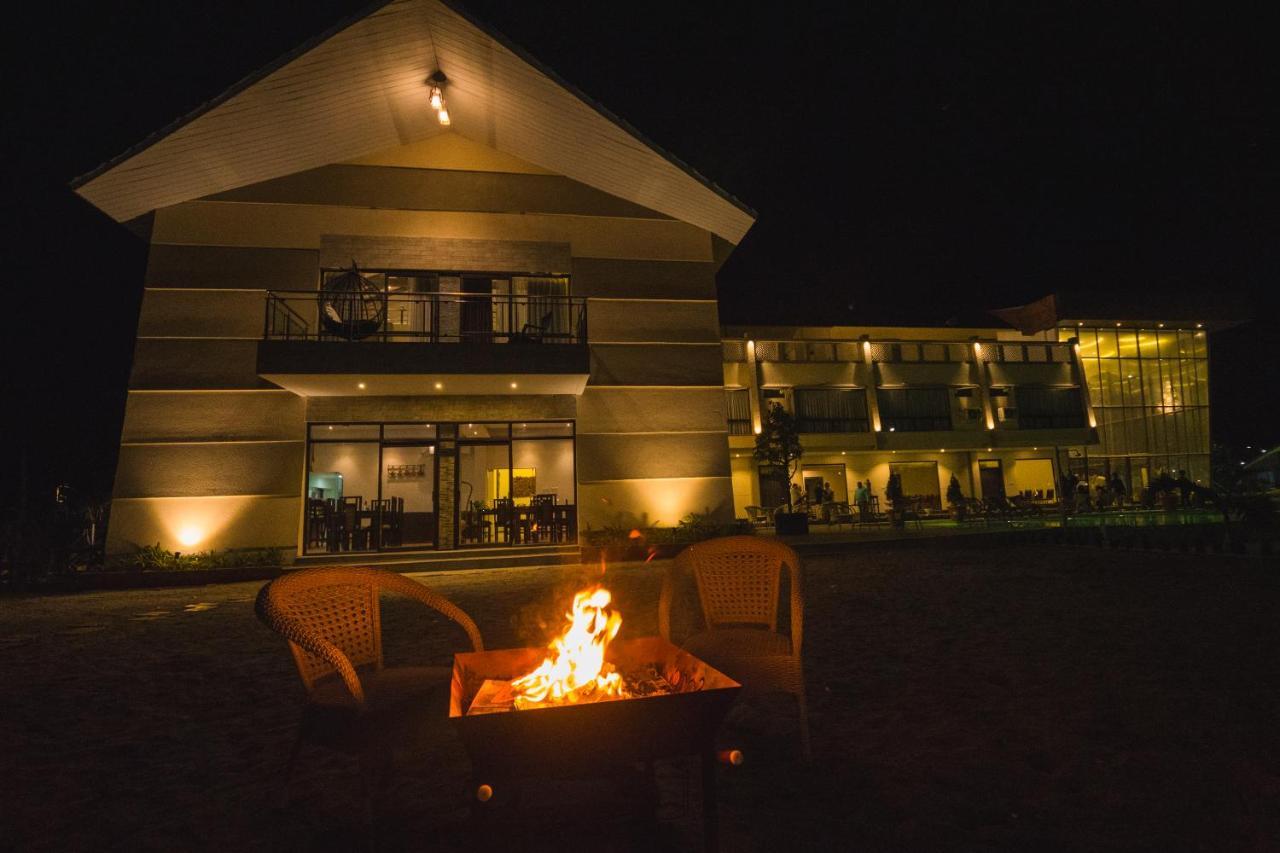 La Vita Nuova Resort Shaugaon Kültér fotó